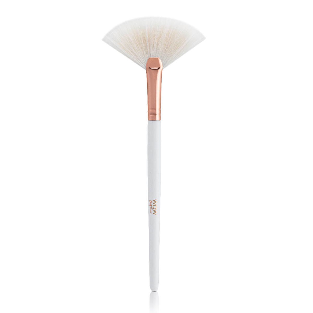 Makeup fan deals brush